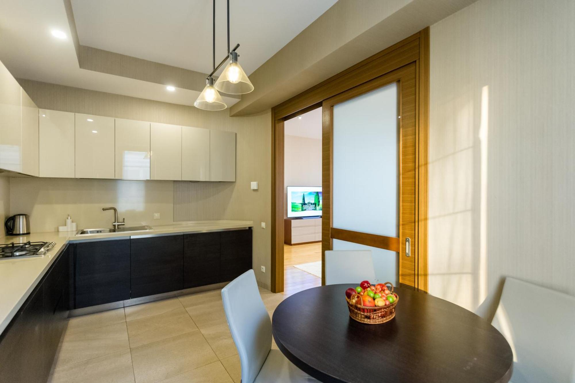 New Age Living Apartment Tbilisi ภายนอก รูปภาพ
