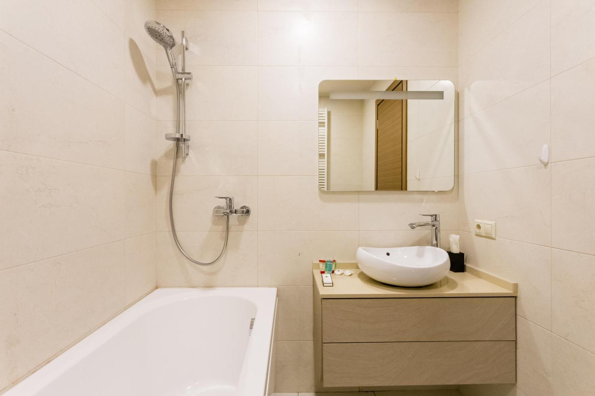 New Age Living Apartment Tbilisi ภายนอก รูปภาพ
